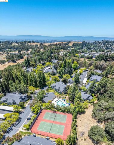 660 Canyon Oaks Dr B, Oakland, CA 94605