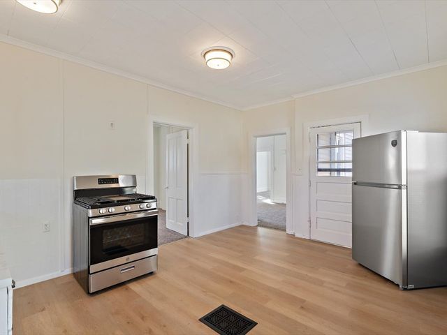 2413 11th Avenue A, Moline, IL 61265