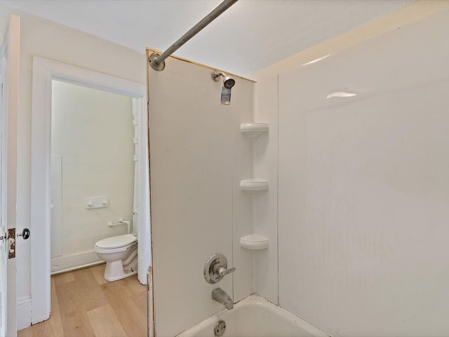 2413 11th Avenue A, Moline, IL 61265