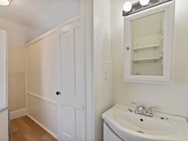 2413 11th Avenue A, Moline, IL 61265