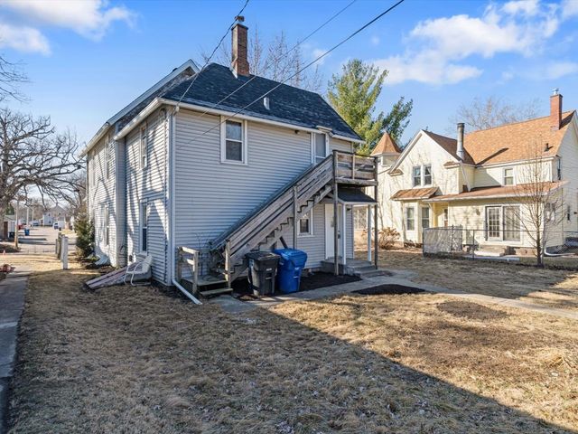 2413 11th Avenue A, Moline, IL 61265