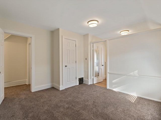 2413 11th Avenue A, Moline, IL 61265