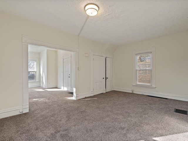 2413 11th Avenue A, Moline, IL 61265