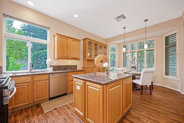 424 Roan Ct, Roseville, CA 95747