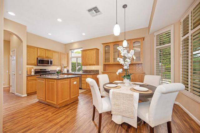 424 Roan Ct, Roseville, CA 95747