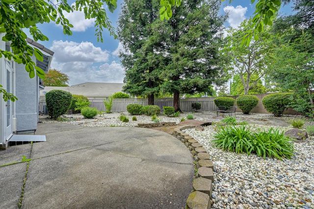 424 Roan Ct, Roseville, CA 95747