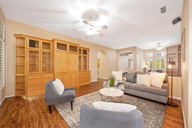424 Roan Ct, Roseville, CA 95747