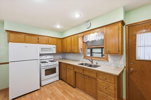 2126 Forest Drive NE, Columbia Heights, MN 55421