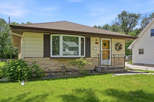 2126 Forest Drive NE, Columbia Heights, MN 55421