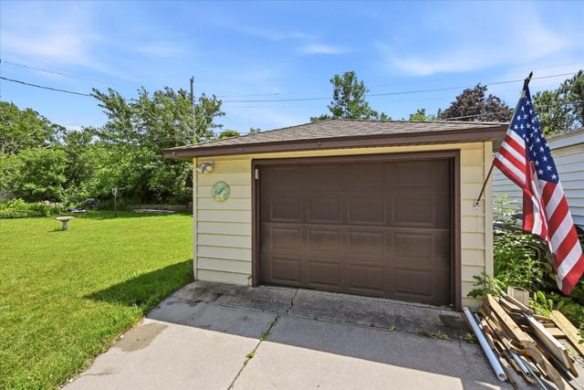 2126 Forest Drive NE, Columbia Heights, MN 55421