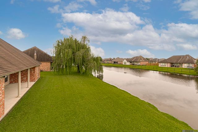 3912 Poplar Grove Dr, Addis, LA 70710