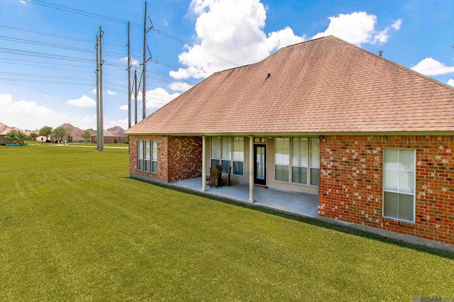 3912 Poplar Grove Dr, Addis, LA 70710