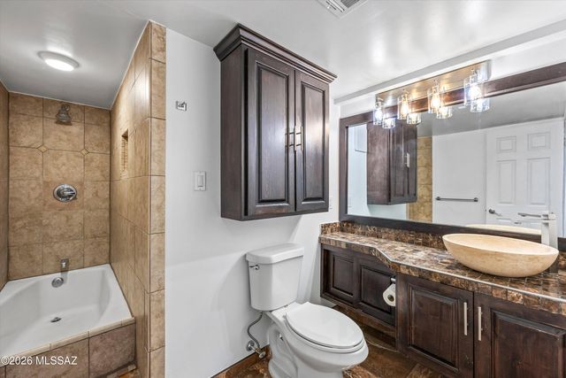 3940 E Timrod St Unit 118, Tucson, AZ 85711