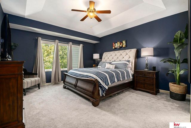 17020 Erskine Street, Omaha, NE 68116