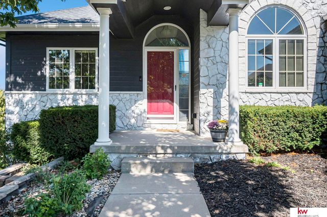 17020 Erskine Street, Omaha, NE 68116