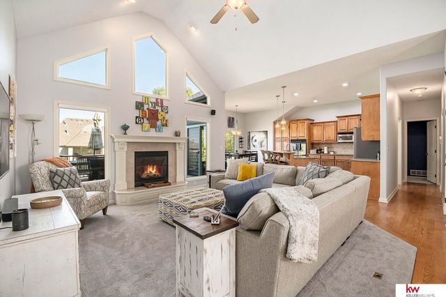 17020 Erskine Street, Omaha, NE 68116