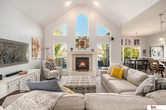 17020 Erskine Street, Omaha, NE 68116