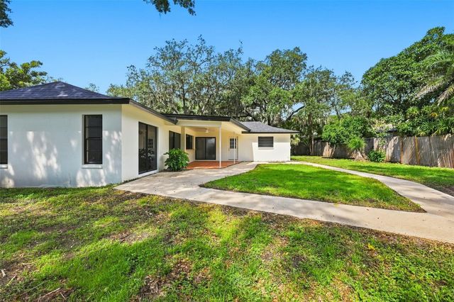 6622 GLENCOE DRIVE, Temple Terrace, FL 33617