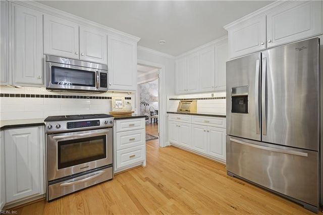 100 James Landing RD, Newport News, VA 23606