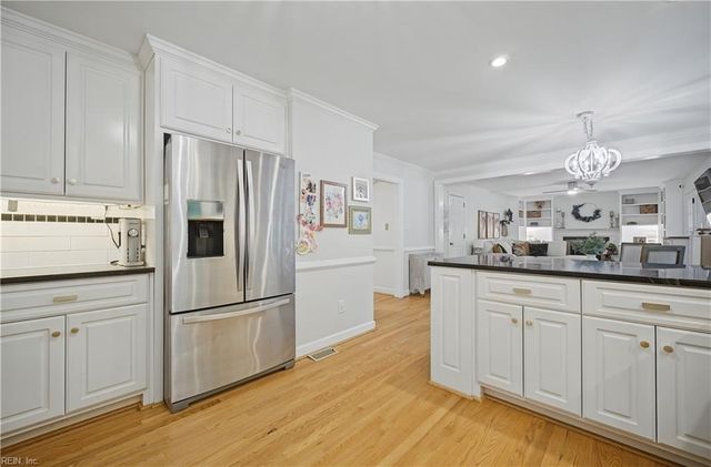 100 James Landing RD, Newport News, VA 23606