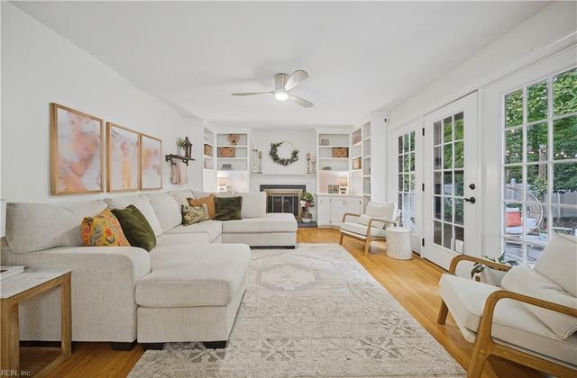 100 James Landing RD, Newport News, VA 23606