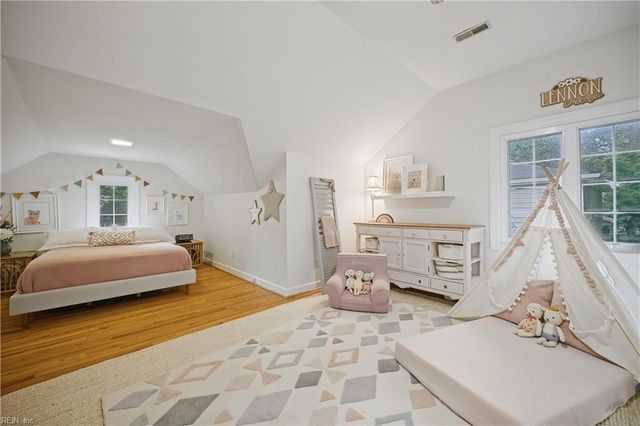 100 James Landing RD, Newport News, VA 23606