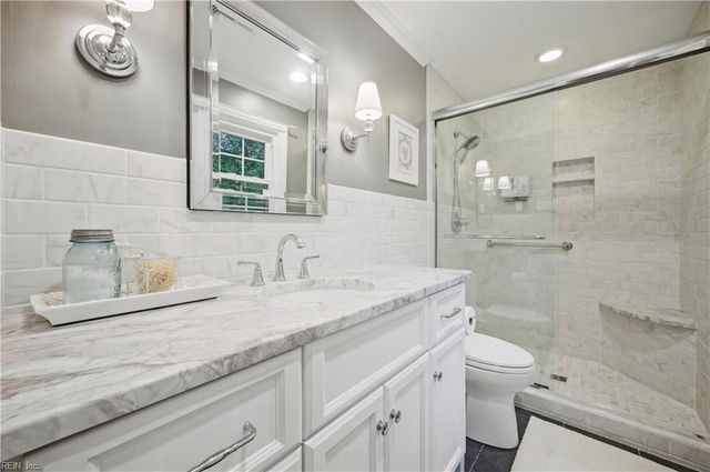 100 James Landing RD, Newport News, VA 23606