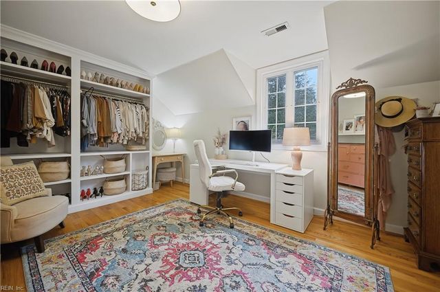 100 James Landing RD, Newport News, VA 23606