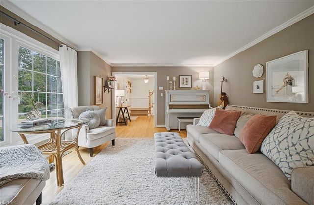 100 James Landing RD, Newport News, VA 23606
