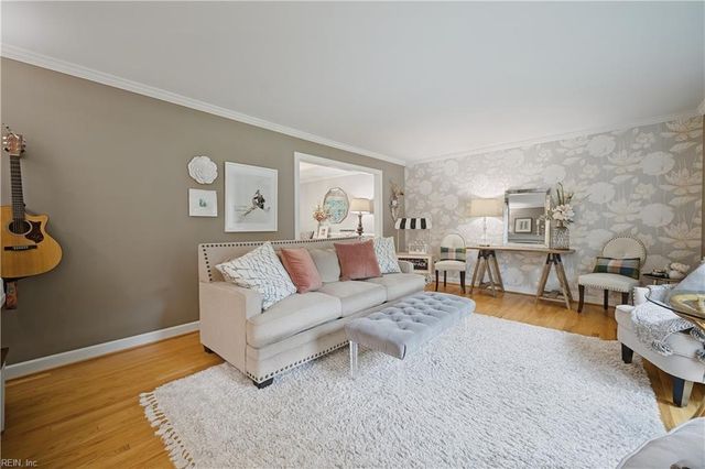 100 James Landing RD, Newport News, VA 23606