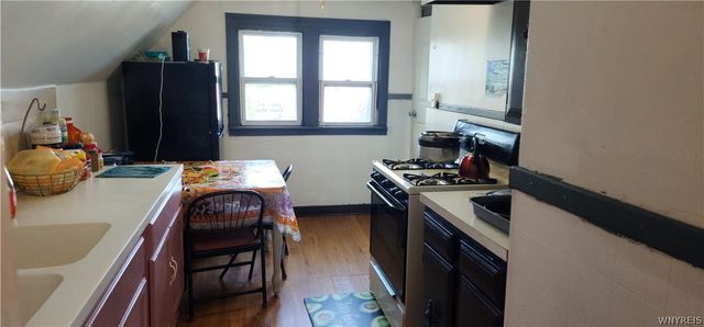 21 Victory Avenue, Lackawanna, NY 14218