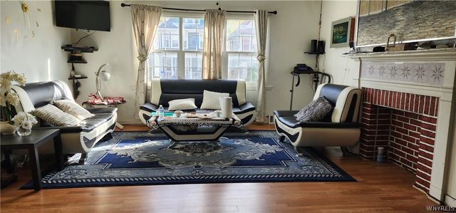 21 Victory Avenue, Lackawanna, NY 14218