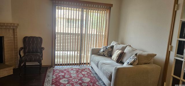 12446 Starcrest Dr Apt 404, San Antonio, TX 78216