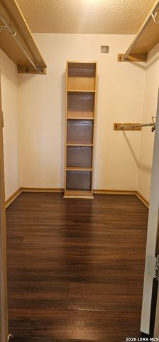 12446 Starcrest Dr Apt 404, San Antonio, TX 78216