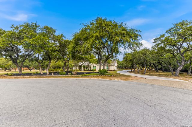 789 LOST CREEK DR, Bulverde, TX 78163