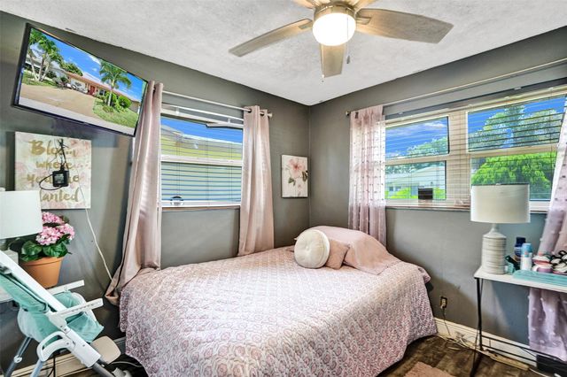 4508 NW 43rd Ter, Tamarac, FL 33319