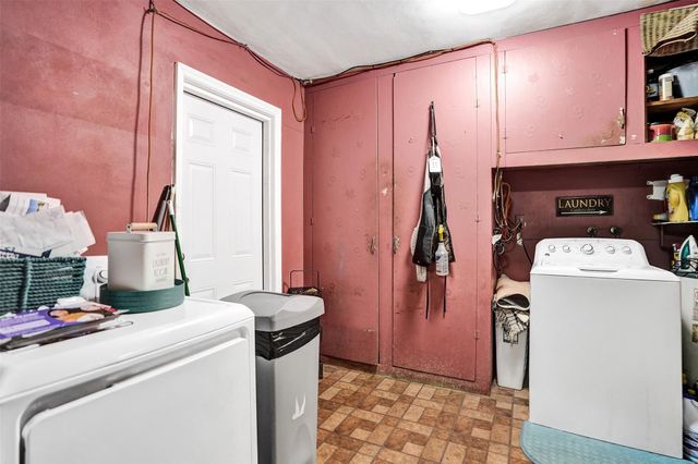 4508 NW 43rd Ter, Tamarac, FL 33319