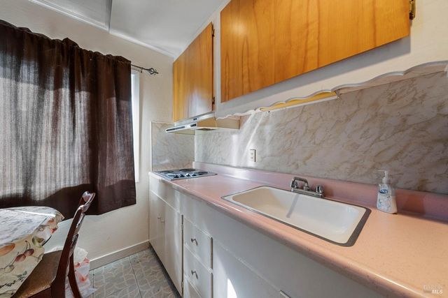 14051-14043 Lakeshore Dr #5 & 6, Clearlake, CA 95422