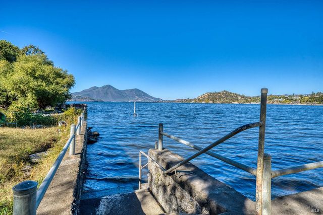 14051-14043 Lakeshore Dr #5 & 6, Clearlake, CA 95422