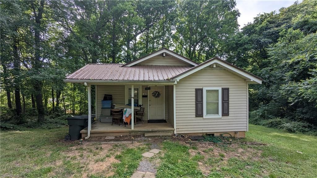 463 Glovinia Street, Asheboro, NC 27203