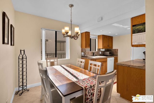 1050 E Ramon Road 84, Palm Springs, CA 92264