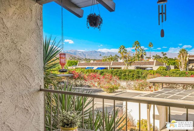 1050 E Ramon Road 84, Palm Springs, CA 92264
