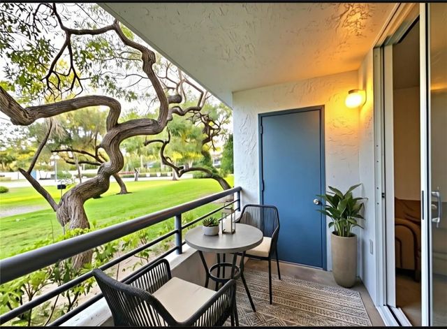 951 Lyons Road 6102, Coconut Creek, FL 33063