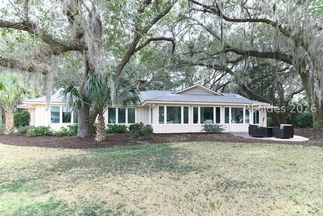 3 Oak Creek Dr, Hilton Head Island, SC 29928