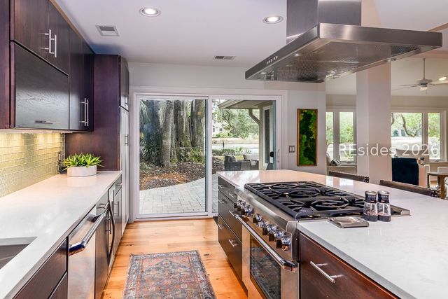3 Oak Creek Dr, Hilton Head Island, SC 29928