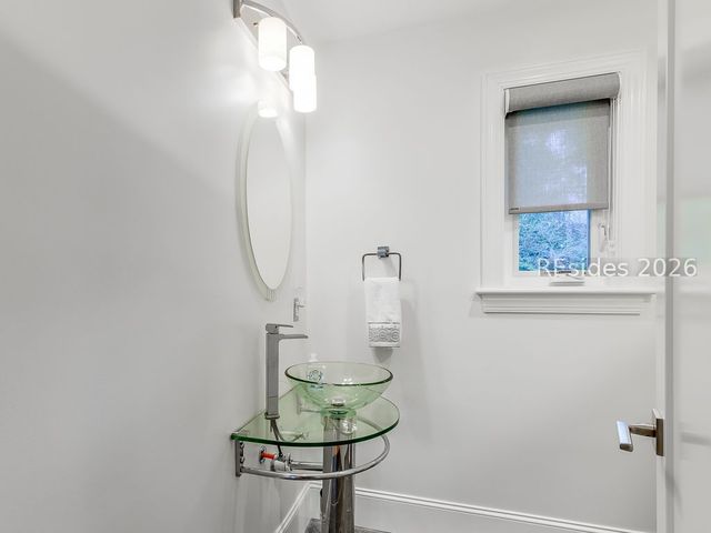 3 Oak Creek Dr, Hilton Head Island, SC 29928