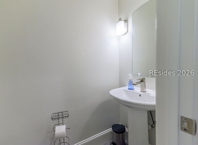 3 Oak Creek Dr, Hilton Head Island, SC 29928