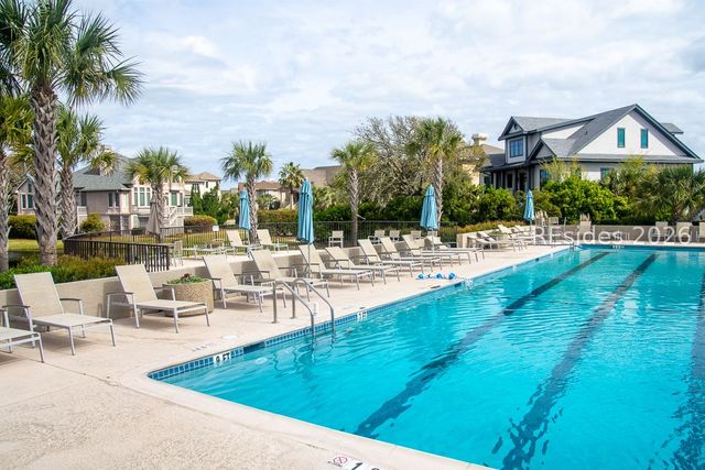 3 Oak Creek Dr, Hilton Head Island, SC 29928