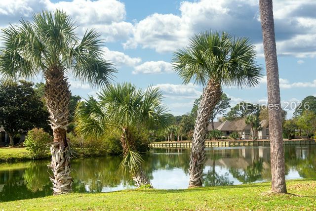 3 Oak Creek Dr, Hilton Head Island, SC 29928