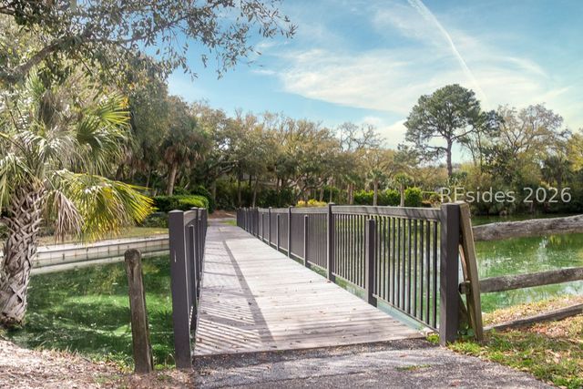 3 Oak Creek Dr, Hilton Head Island, SC 29928